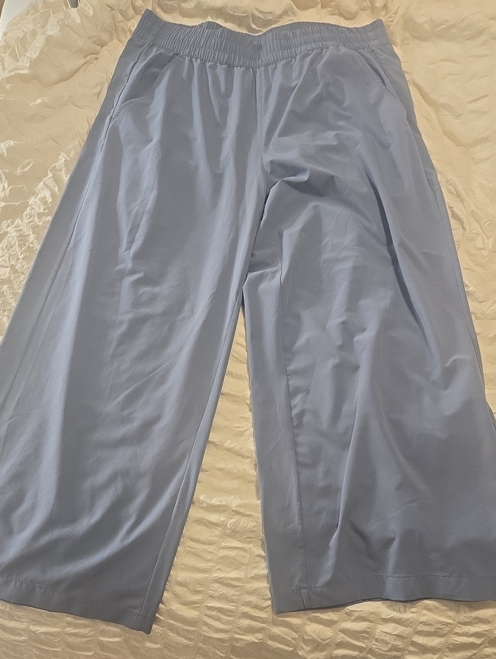 Eddie Bauer Pale Blue Womens Elastic-Waist Wide Leg 3/4 Length Pants
